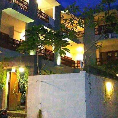 Reddoorz At Kerobokan Seminyak 2 Εξωτερικό φωτογραφία