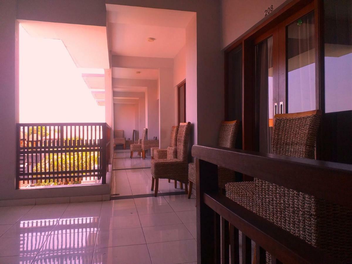 Reddoorz At Kerobokan Seminyak 2 Εξωτερικό φωτογραφία